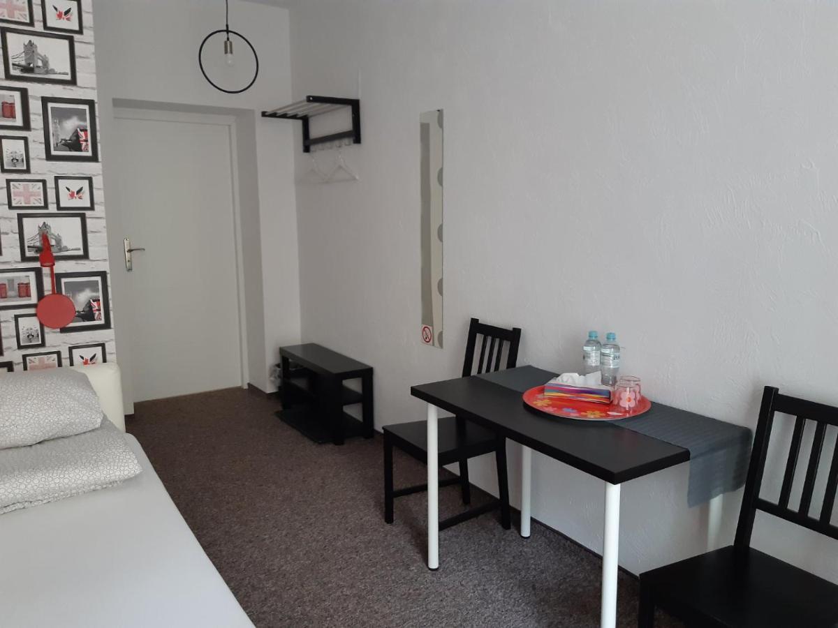 Pastel Guest Rooms Varsovie Extérieur photo